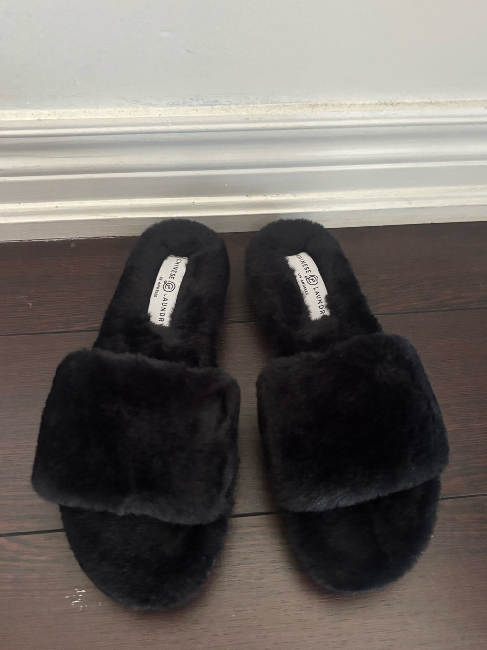 Chinese Laundry Black Faux Fur Slide Sandals for Women